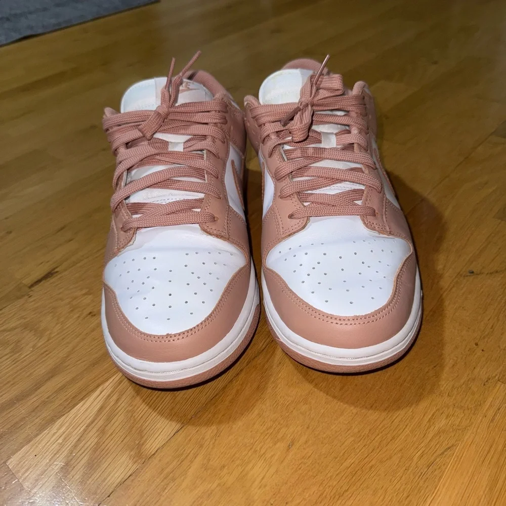 Dunks - Picture 3 of 5